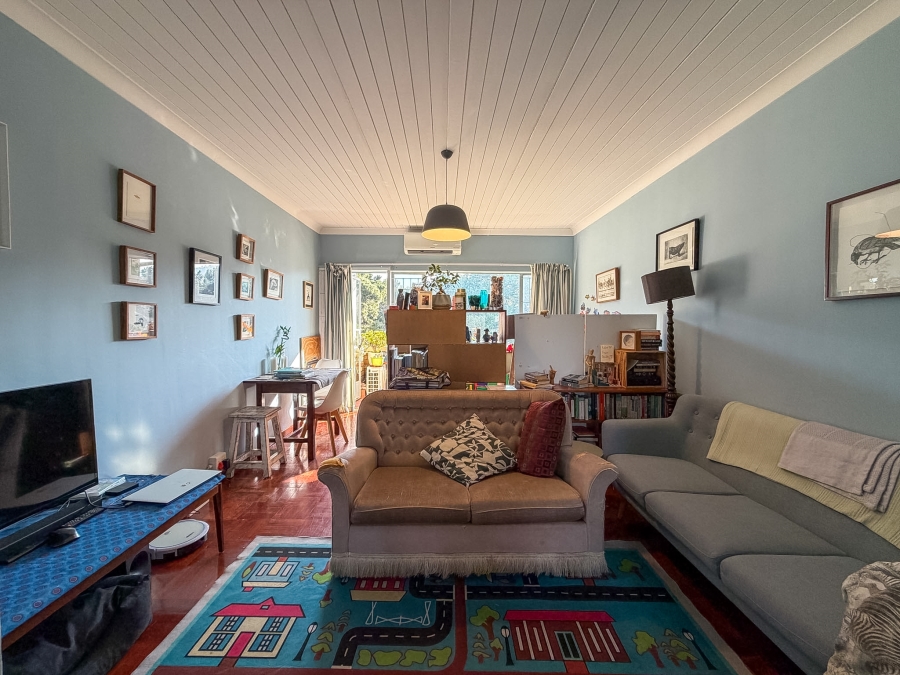 1 Bedroom Property for Sale in Vredehoek Western Cape